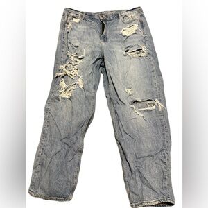 (American Eagle) High Rise Distressed Mom Jeans: Size 18